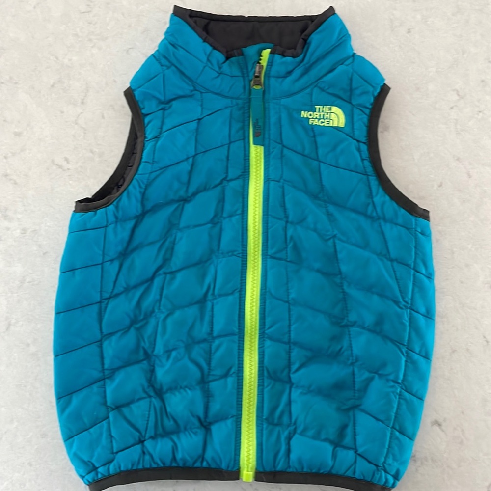 North face vest. Boys 4T